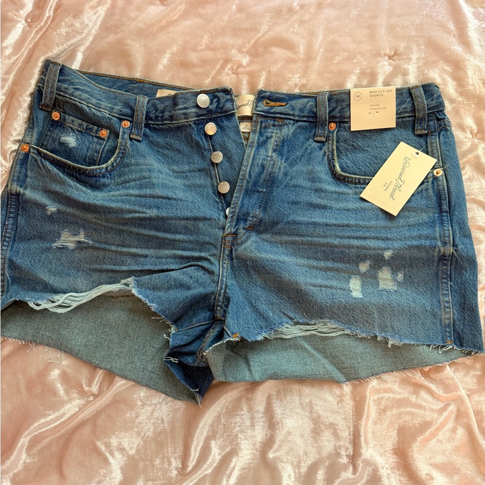 Universal Thread Denim Distressed Women Shorts